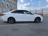 Toyota Camry 2017 года за 6 400 000 тг. в Актау – фото 3