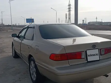 Toyota Camry 2000 года за 3 335 555 тг. в Шиели – фото 3