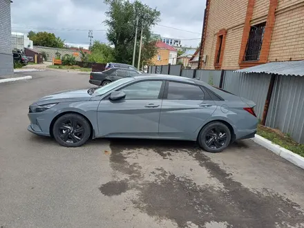 Hyundai Elantra 2022 года за 9 600 000 тг. в Костанай – фото 2