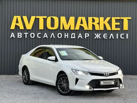 Toyota Camry 2015 года за 9 200 000 тг. в Актобе – фото 2