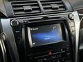 Toyota Camry 2015 года за 9 200 000 тг. в Актобе – фото 23