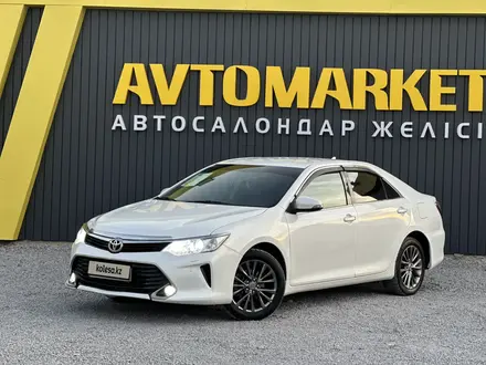 Toyota Camry 2015 года за 9 200 000 тг. в Актобе