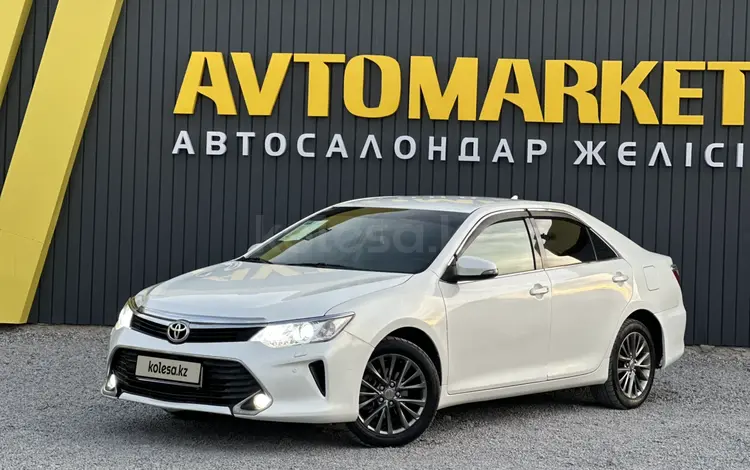 Toyota Camry 2015 года за 9 200 000 тг. в Актобе