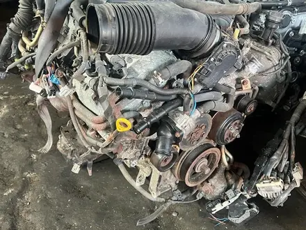 Двигатель Toyota Tundra 5.7л 3UR/2UZ/1UR/2TR/1GR за 95 000 тг. в Алматы – фото 2