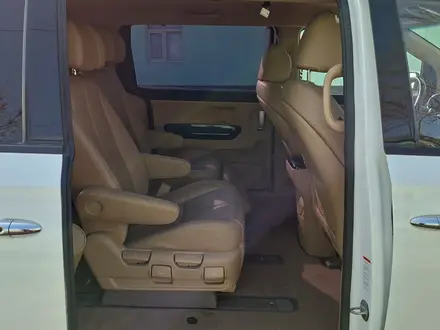 Kia Carnival 2018 года за 12 500 000 тг. в Шымкент – фото 12