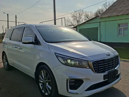 Kia Carnival 2018 года за 12 500 000 тг. в Шымкент – фото 3