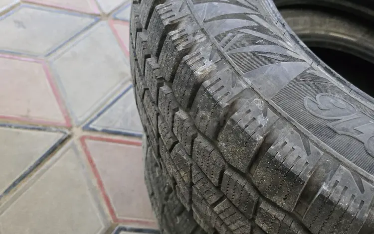 Шины почти новые за 20 000 тг. в Алматы