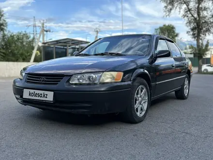 Toyota Camry 1997 года за 2 700 000 тг. в Алматы – фото 9