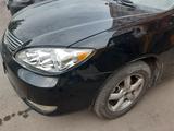 Toyota Camry 2003 года за 3 100 000 тг. в Петропавловск – фото 2