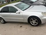 Mercedes-Benz C 350 2002 года за 3 500 000 тг. в Алматы – фото 3