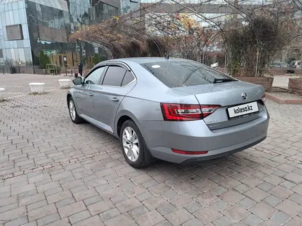 Skoda Superb 2018 года за 10 500 000 тг. в Алматы – фото 4