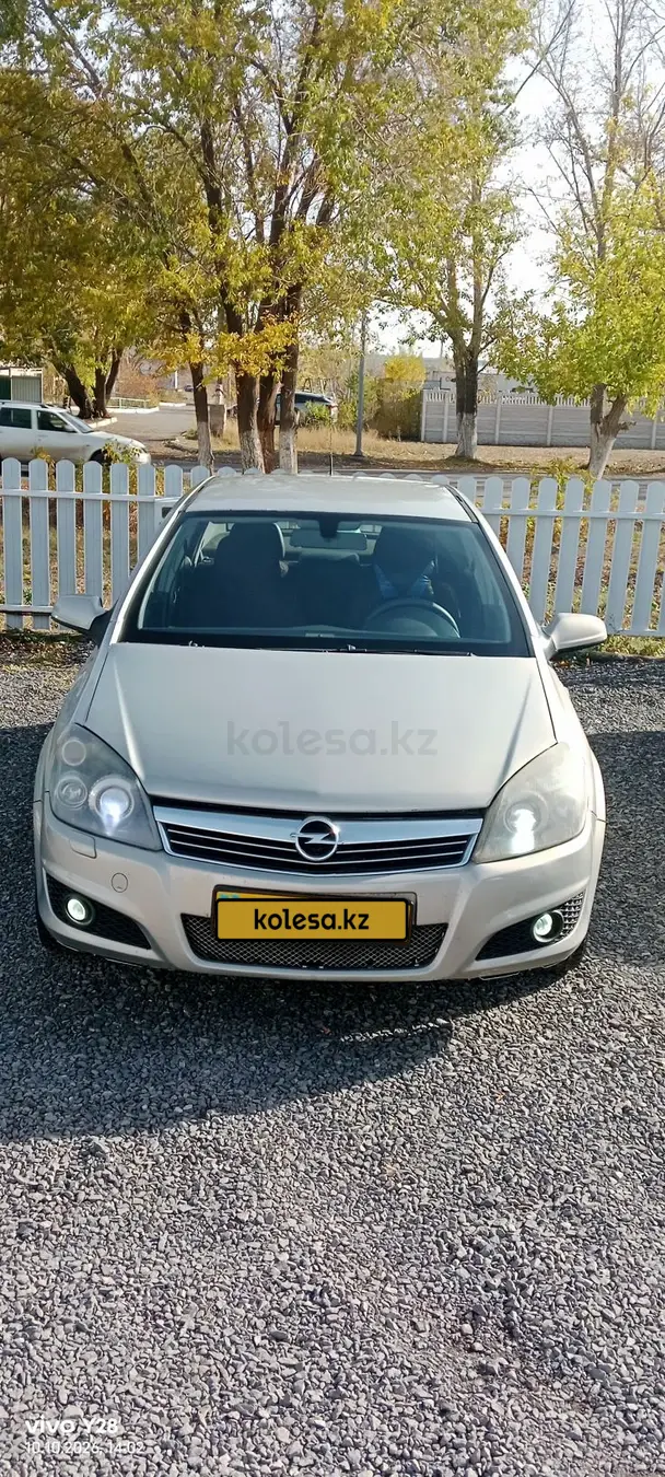 Opel Astra, 2008