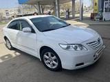 Toyota Camry 2006 года за 5 200 000 тг. в Уральск – фото 2