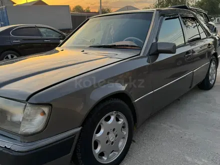 Mercedes-Benz E 230 1991 года за 1 200 000 тг. в Алматы – фото 5