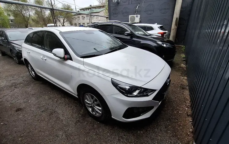 Hyundai i30 2023 года за 8 000 000 тг. в Уральск