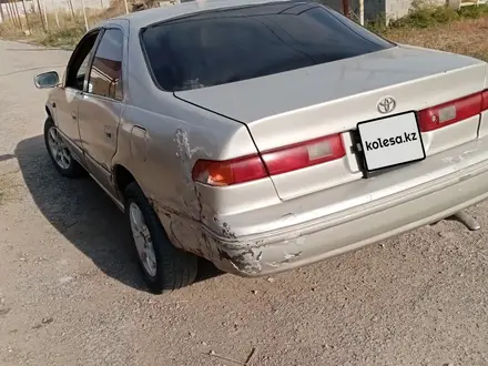 Toyota Camry 1998 года за 1 500 000 тг. в Алматы – фото 6