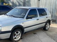 Volkswagen Golf 1997 года за 1 650 000 тг. в Шымкент