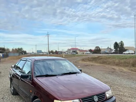 Volkswagen Passat 1994 года за 2 000 000 тг. в Уральск – фото 4