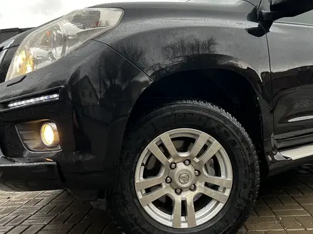 Toyota Land Cruiser Prado 2013 года за 15 330 000 тг. в Актобе – фото 20