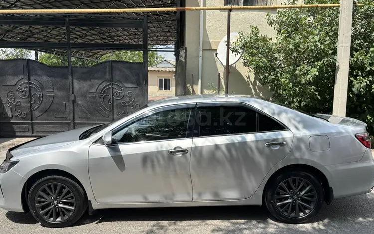 Toyota Camry 2015 года за 9 600 000 тг. в Шымкент