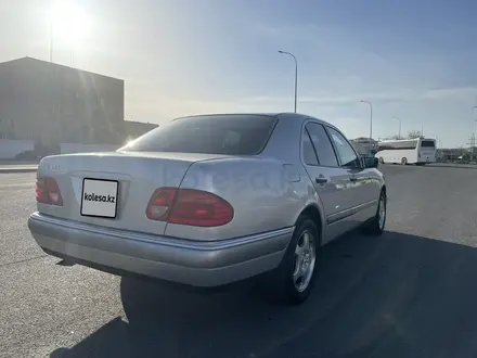 Mercedes-Benz E 320 1997 года за 4 700 000 тг. в Актау – фото 6