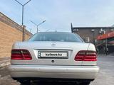 Mercedes-Benz E 280 1998 годаfor2 500 000 тг. в Алматы – фото 3