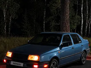 Volkswagen Vento, 1992