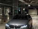 BMW 530 2022 года за 32 000 000 тг. в Астана