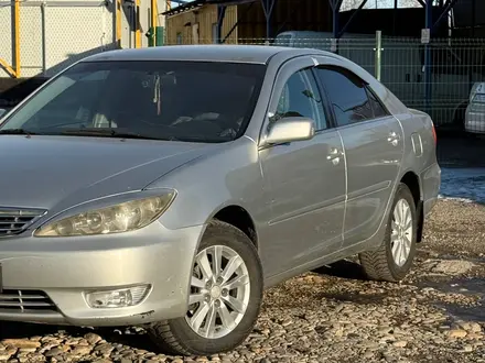 Toyota Camry 2005 года за 5 615 479 тг. в Усть-Каменогорск – фото 2