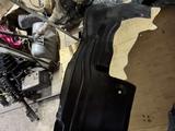 Передний подкрылок на Lexus Rx300, Toyota Harrier за 10 000 тг. в Астана – фото 2