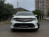 Toyota Camry 2016 годаfor11 200 000 тг. в Астана – фото 2