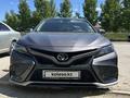 Toyota Camry 2021 года за 14 600 000 тг. в Актобе