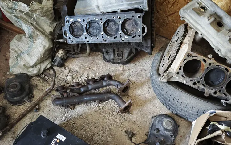 Блок ДВС 2uz fe без vvt за 300 000 тг. в Сатпаев