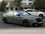 Mercedes-Benz S 500 2014 года за 28 000 000 тг. в Астана
