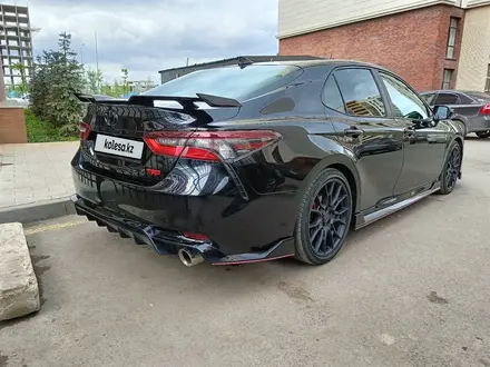 Toyota Camry 2022 года за 16 000 000 тг. в Павлодар – фото 4