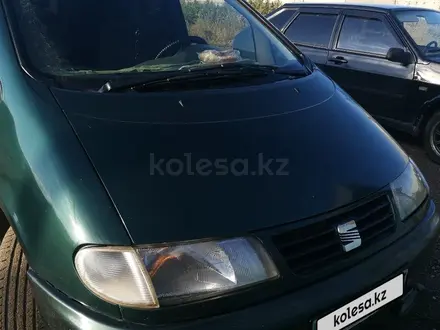 SEAT Alhambra 1999 года за 2 100 000 тг. в Уральск