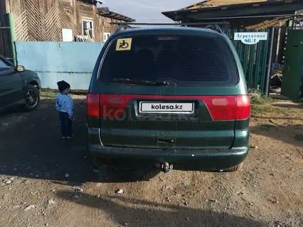 SEAT Alhambra 1999 года за 2 100 000 тг. в Уральск – фото 7