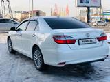 Toyota Camry 2017 года за 14 800 000 тг. в Шымкент – фото 2