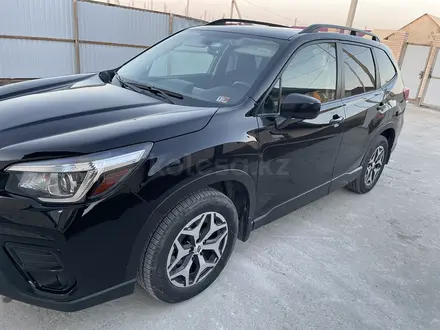 Subaru Forester 2019 года за 7 500 000 тг. в Атырау – фото 3