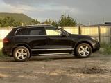 Volkswagen Touareg 2011 годаүшін9 500 000 тг. в Атырау