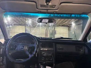 Audi 80