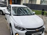 Chevrolet Onix 2023 года за 6 500 000 тг. в Алматы – фото 2