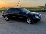 Mercedes-Benz C 240 2003 года за 3 650 000 тг. в Алматы – фото 3