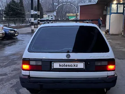 Volkswagen Passat 1993 года за 1 000 000 тг. в Алматы – фото 4