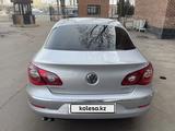 Volkswagen Passat 2013 года за 1 200 000 тг. в Алматы – фото 4
