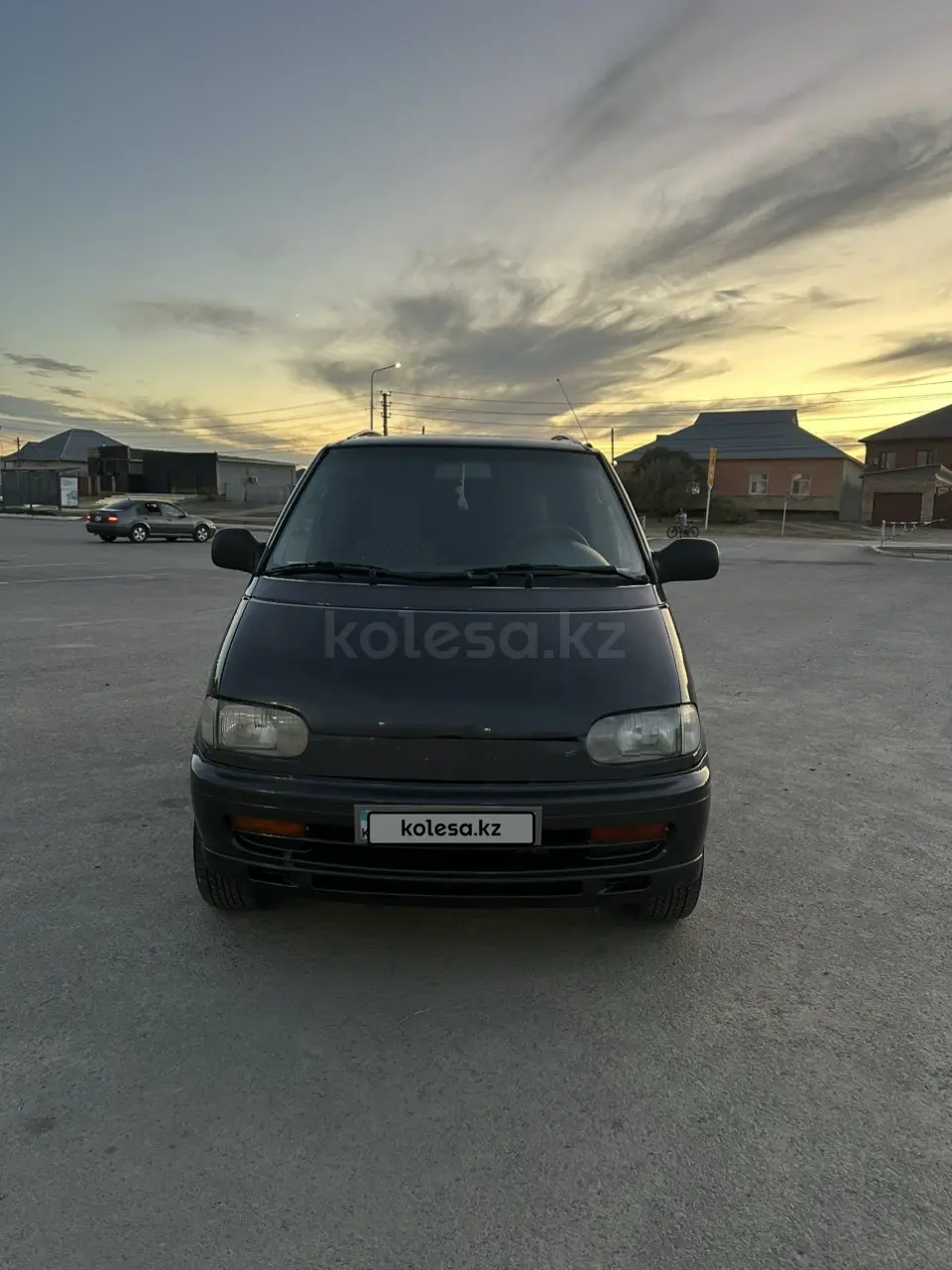 Nissan Serena, 1994
