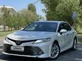 Toyota Camry 2018 года за 12 900 000 тг. в Астана – фото 3