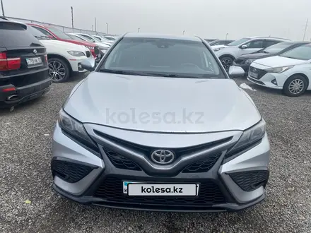 Toyota Camry 2021 года за 8 770 300 тг. в Алматы