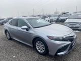 Toyota Camry 2021 годаүшін8 770 300 тг. в Алматы – фото 2