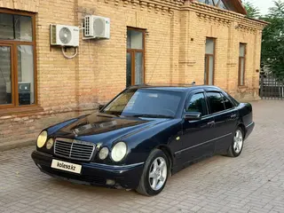 Mercedes-Benz E 280